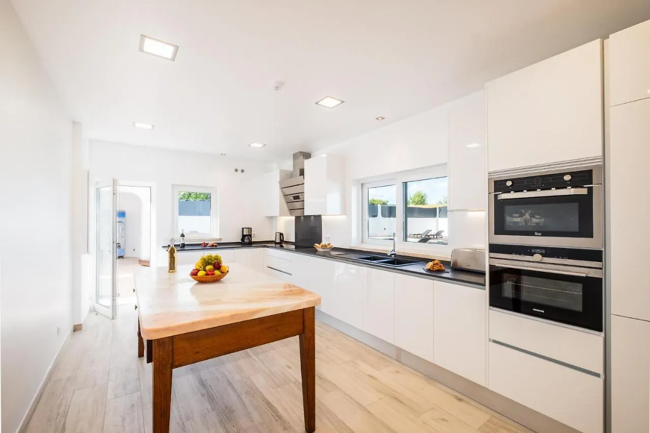 Villa Benagil Boutique By Algarve Vacation كارفويرو