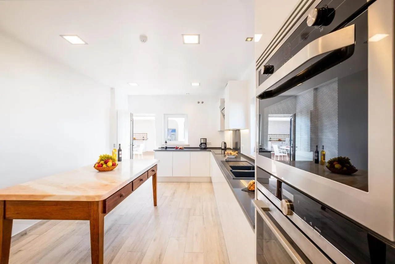 Villa Benagil Boutique By Algarve Vacation Carvoeiro   Carvoeiro (Lagoa)